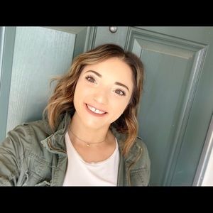 Meet your Posher, Lilly